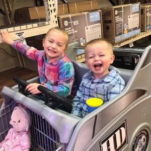 Meet your Posher, Emily